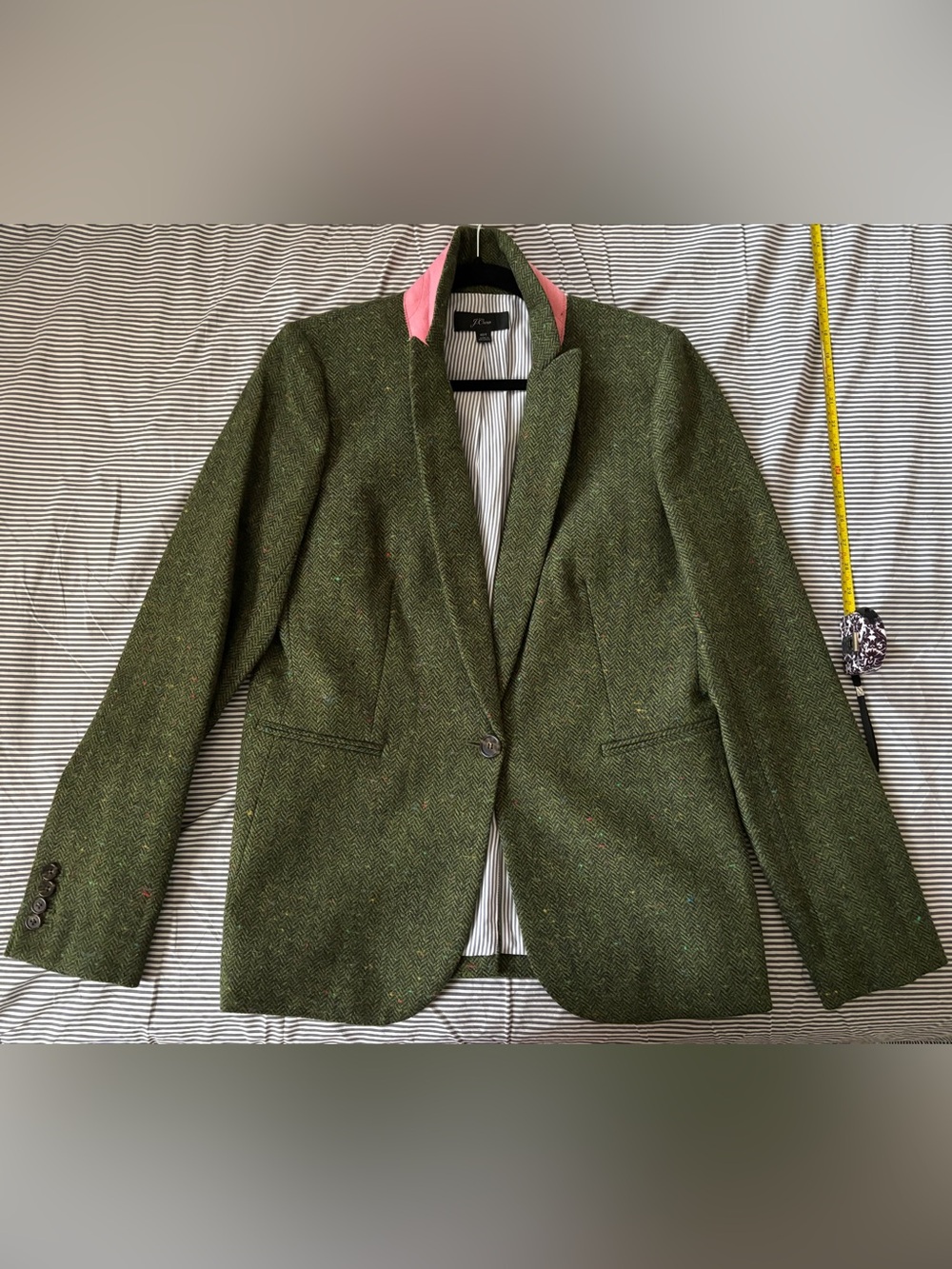 Women’s J.Crew Green Tweed Single-Button Blazer with Pink Collar Detail